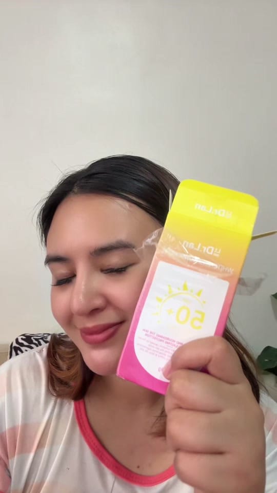 Post 2 by kholeen on TikTok (video)
