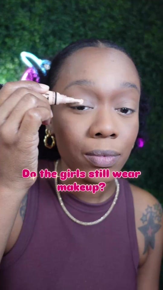 Post 2 by Rere on TikTok (video)