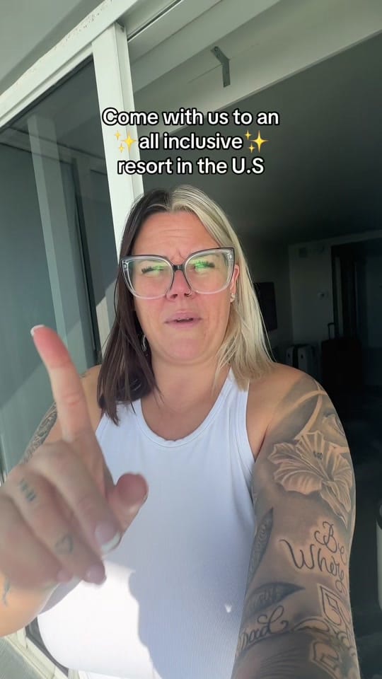 Post 8 by exoerica on TikTok (video)