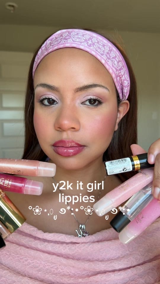 Post 3 by chicwithkels | niche makeup 💌 on TikTok (video)