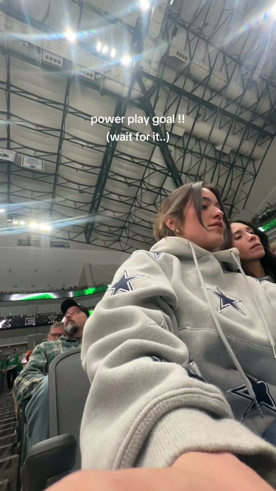 Post 4 by Aymé Carretero on TikTok (video)