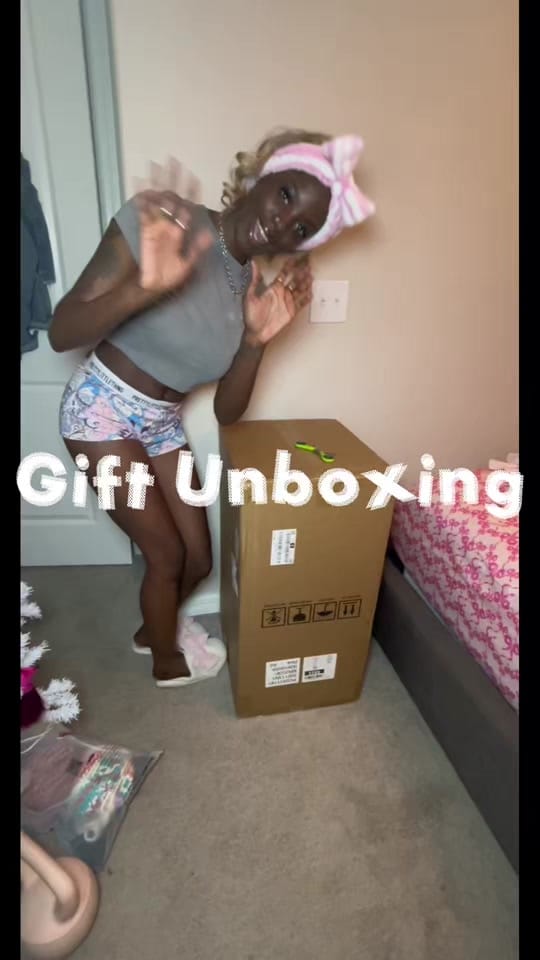 Post 5 by Lex on TikTok (video)