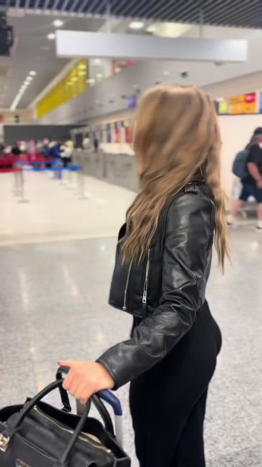 Post 10 by Mihok Heni on TikTok (video)