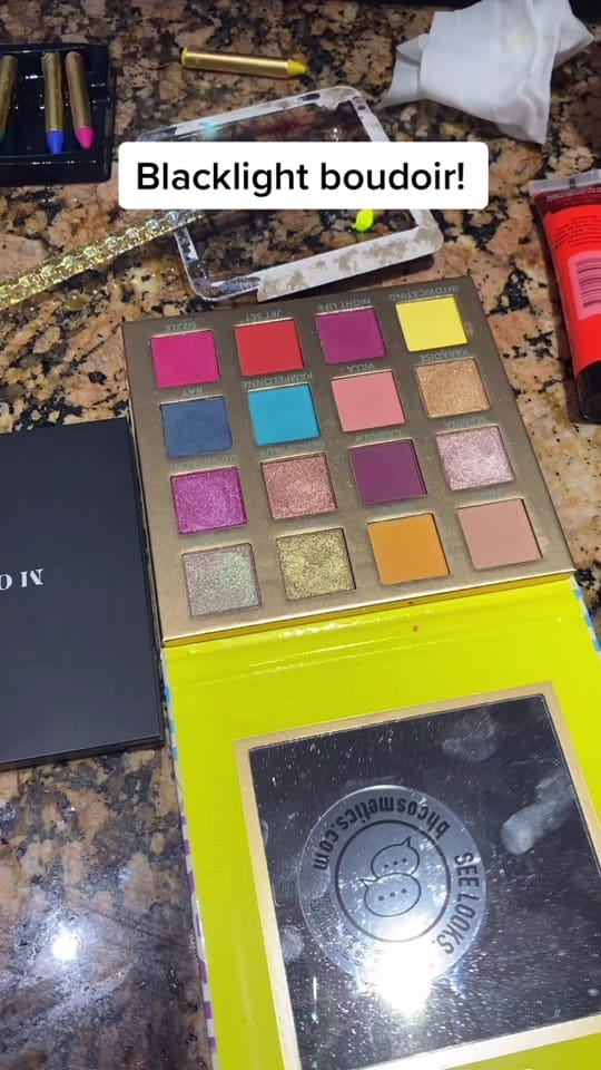 Post 10 by Alana Mae Photography on TikTok (video)