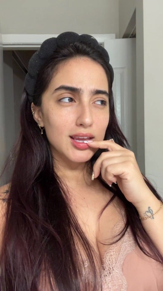 Post 2 by Vanessa Wong on TikTok (video)