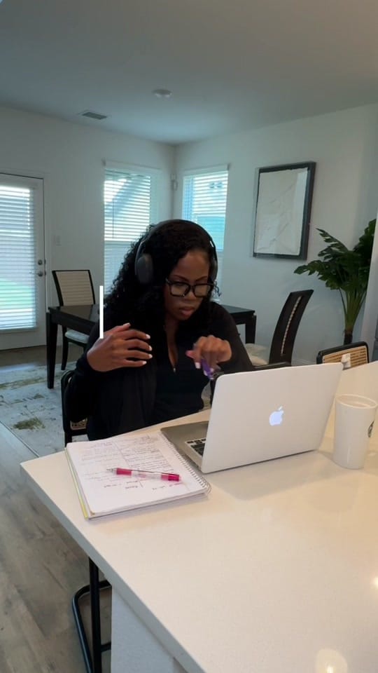 Post 8 by Chidi 🎀🫧📈 on TikTok (video)