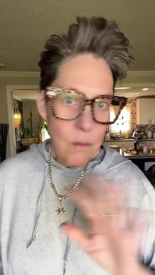 Post 2 by Staciehuckeba on TikTok (video)