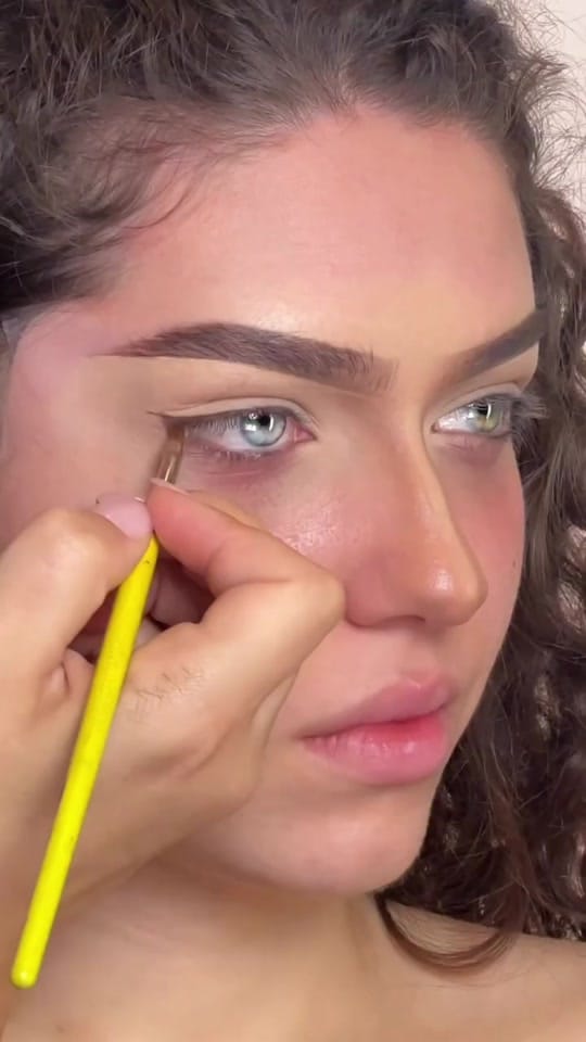 Post 6 by Ava_makeup on TikTok (video)