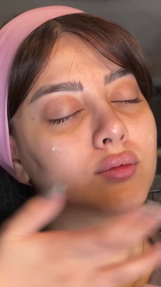 Post 1 by Ava_makeup on TikTok (video)