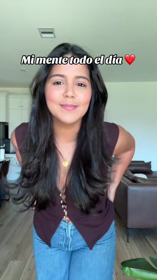 Post 2 by Genesis Betancourt on TikTok (video)