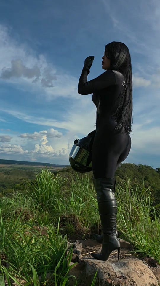 Post 4 by Faby Beltrão Mulher Gato💎 on TikTok (video)