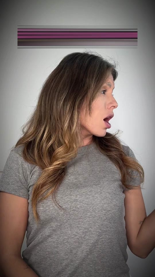 Post 3 by Caro Losada on TikTok (video)