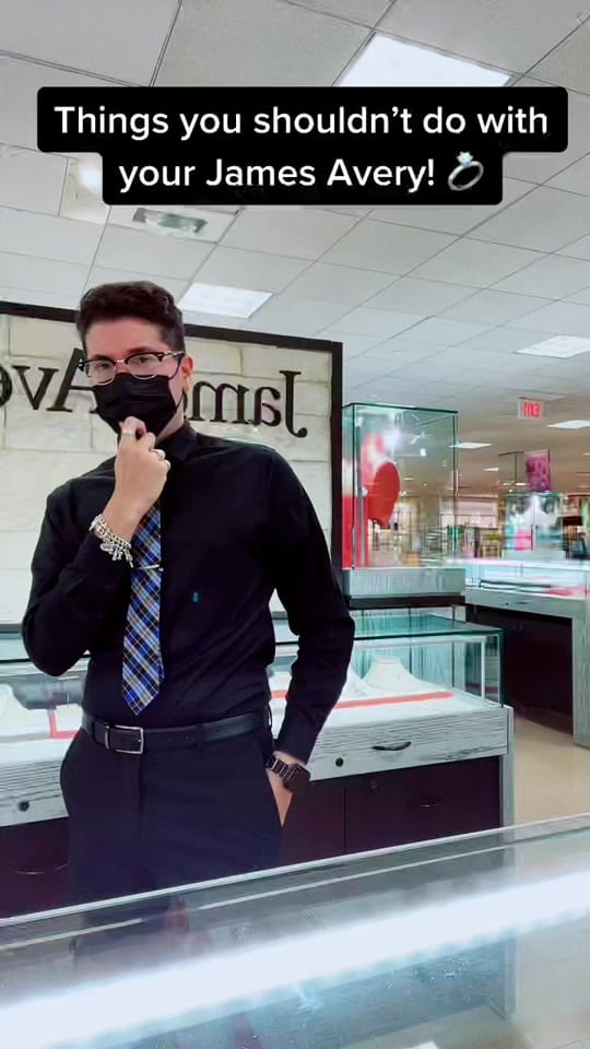 Post 10 by Jewel Joey on TikTok (video)
