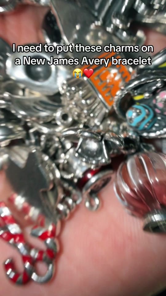 Post 3 by Jewel Joey on TikTok (video)