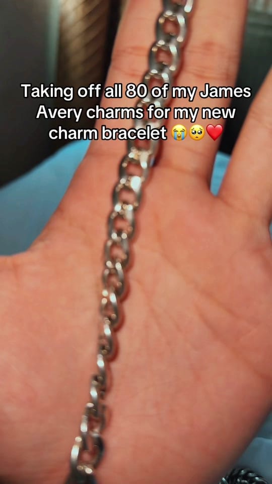 Post 5 by Jewel Joey on TikTok (video)