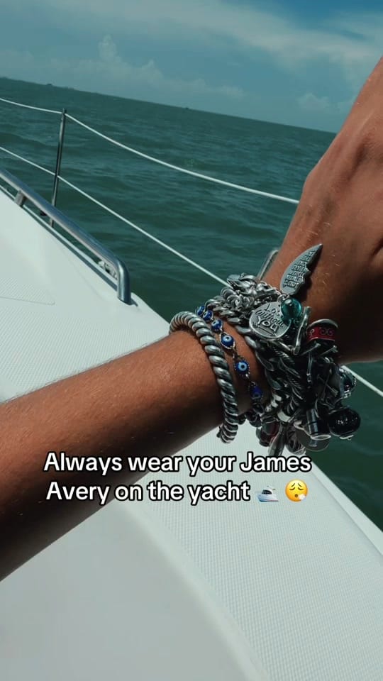 Post 1 by Jewel Joey on TikTok (video)