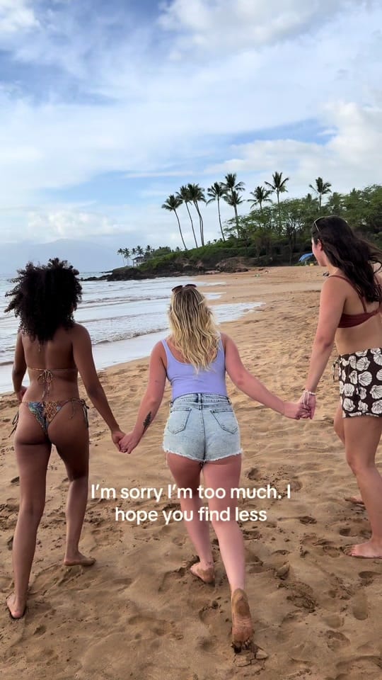 Post 4 by Britany 🇨🇦 | Solo Travel UGC on TikTok (video)