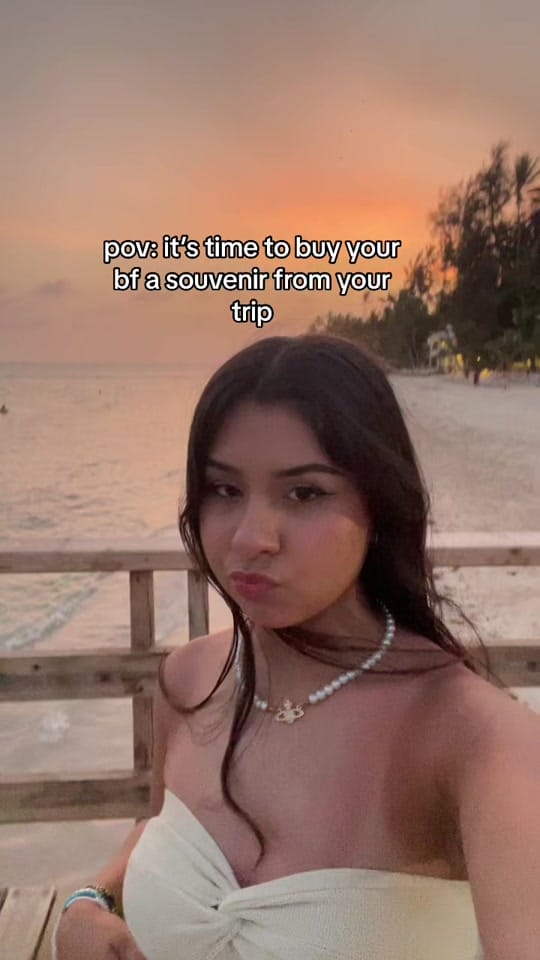 Post 7 by Andrea Correa on TikTok (video)