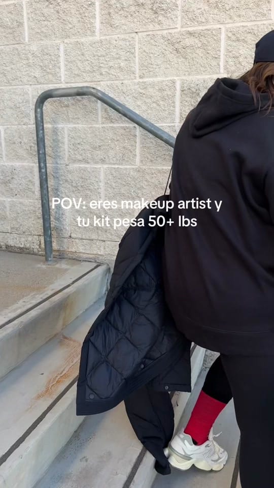 Post 7 by Virginia Diez Makeup on TikTok (video)