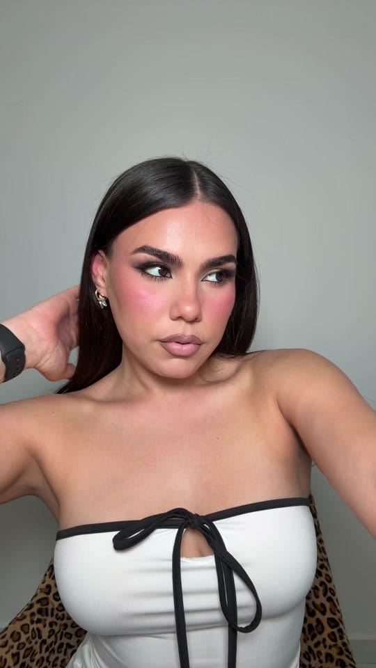 Post 6 by Kimberly Valedón on TikTok (video)