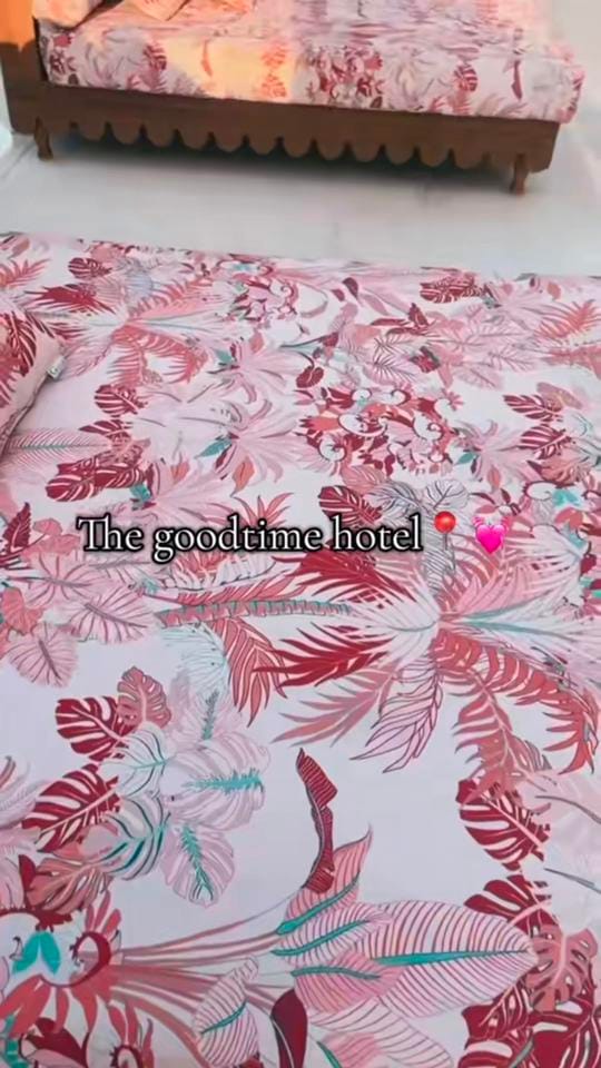 Post 4 by Liannys Polanco on TikTok (video)
