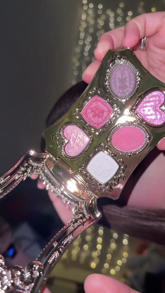 Post 1 by GuisselMakeup on TikTok (video)