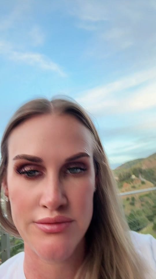 Post 2 by Gillette Marlys on TikTok (video)