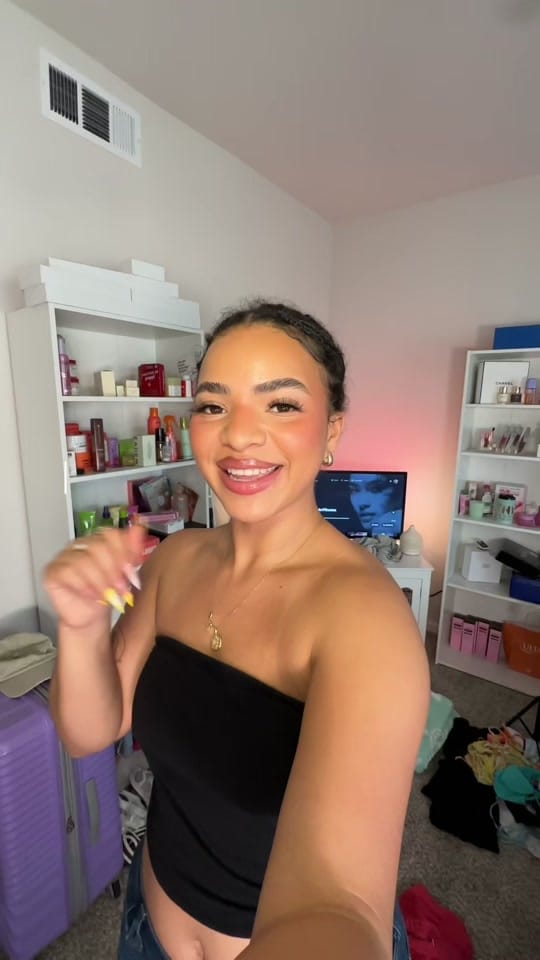 Post 6 by Zyah Angela on TikTok (video)