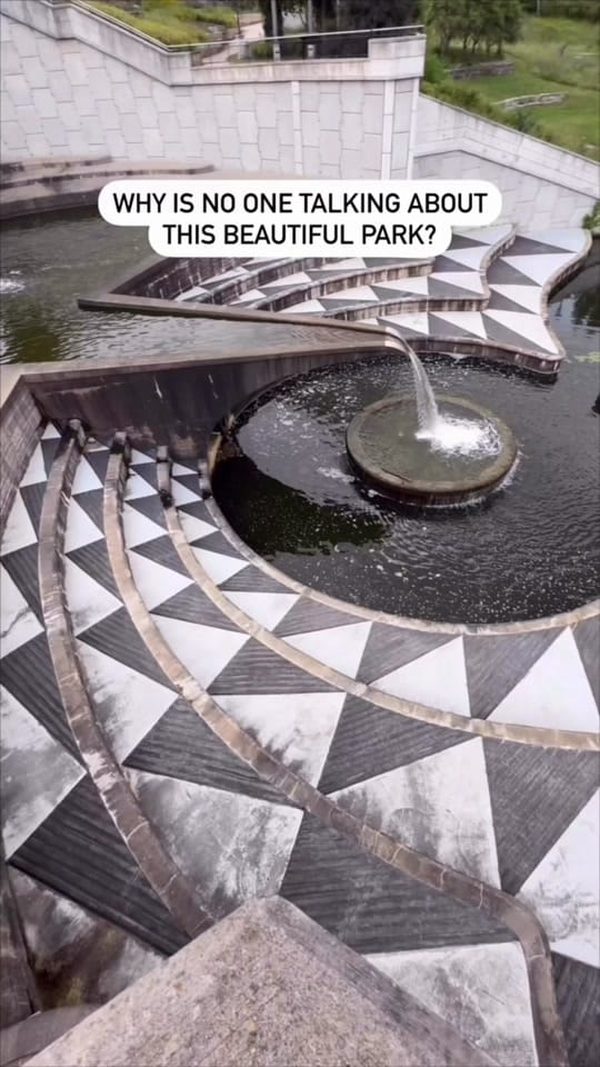 Post 4 by Jana on TikTok (video)