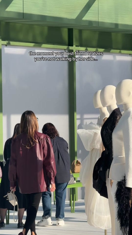 Post 4 by lyamariella on TikTok (video)