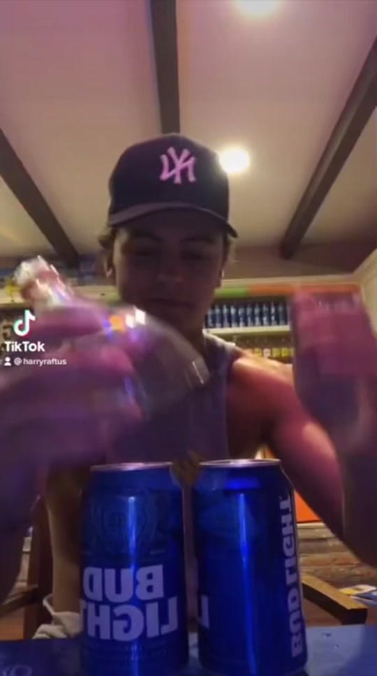 Post 10 by Harry Raftus on TikTok (video)