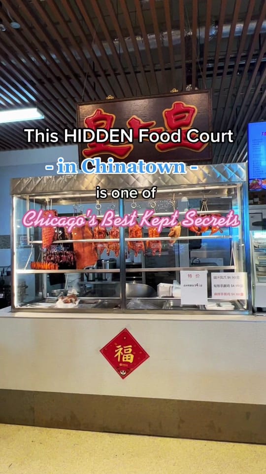 Post 9 by Chicago Foodie + Traveler on TikTok (video)