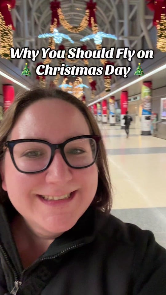 Post 2 by Chicago Foodie + Traveler on TikTok (video)