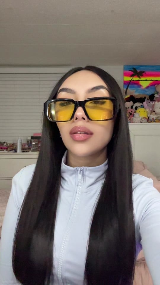 Post 6 by Lauraaa on TikTok (video)