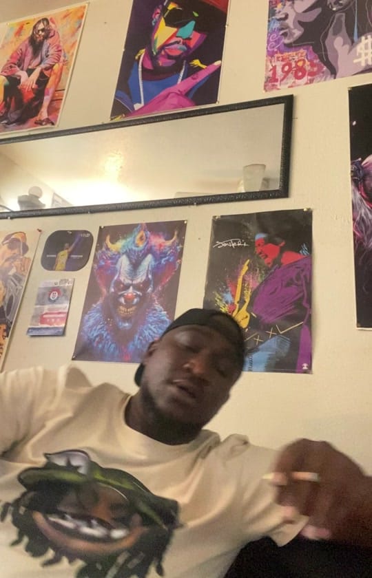 Post 2 by “The official Pooblack” on TikTok (video)