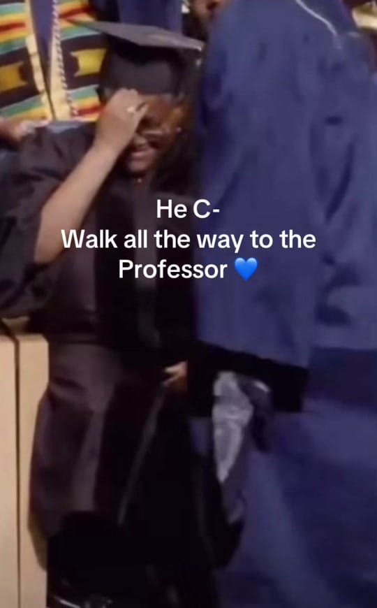 Post 10 by “The official Pooblack” on TikTok (video)