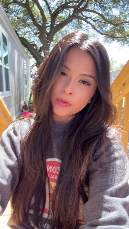 Post 1 by mikayla on TikTok (video)