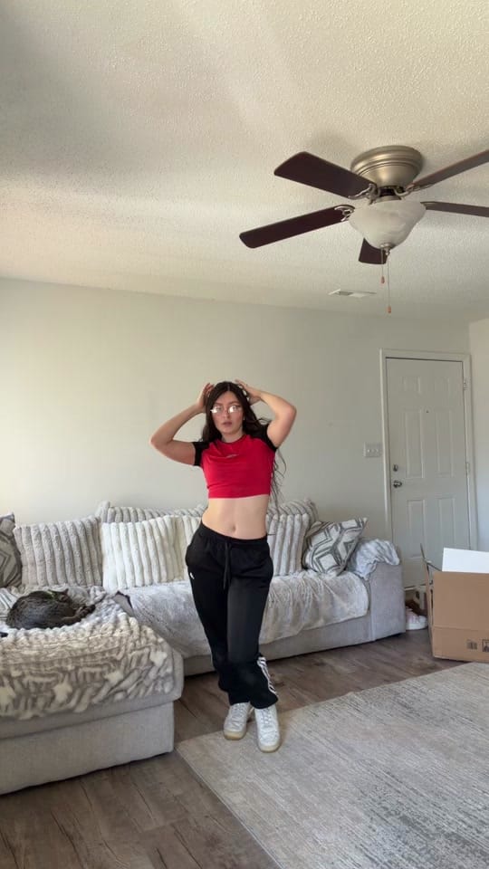 Post 1 by Deyna Aldana on TikTok (video)