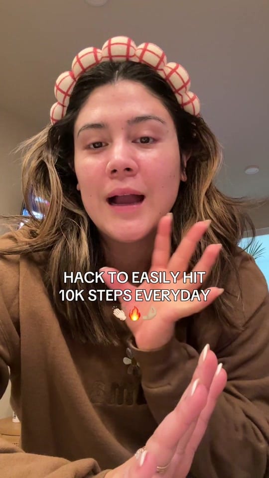 Post 2 by Alexandra Gonzalez on TikTok (video)