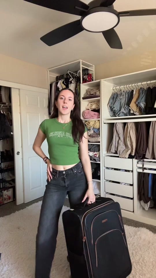 Post 10 by nat | cute fits/las vegas hits on TikTok (video)