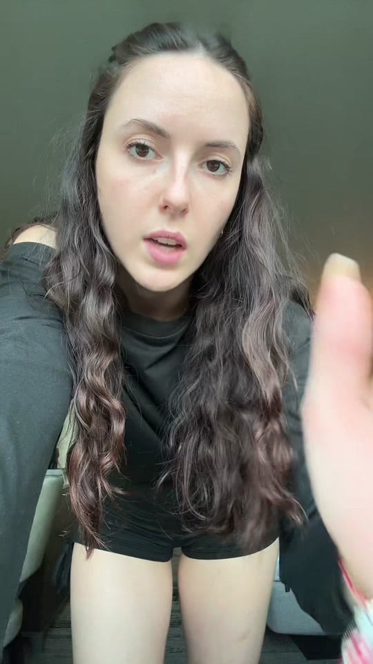 Post 8 by nat | cute fits/las vegas hits on TikTok (video)