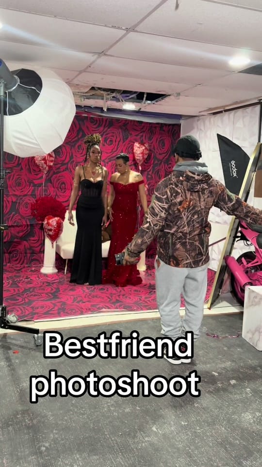 Post 6 by Footz on TikTok (video)
