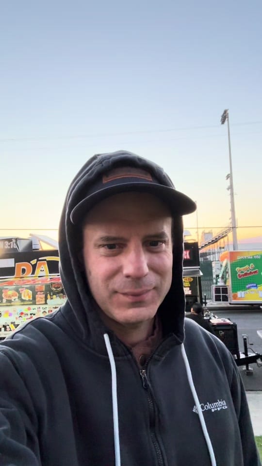 Post 2 by Adrian Galarza on TikTok (video)