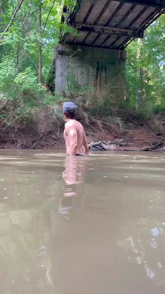Post 2 by Alex Stoddard on TikTok (video)