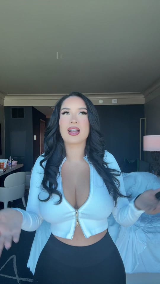 Post 1 by talimedina on TikTok (video)