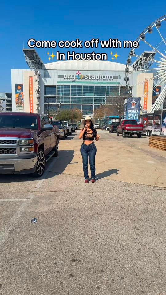 Post 9 by talimedina on TikTok (video)