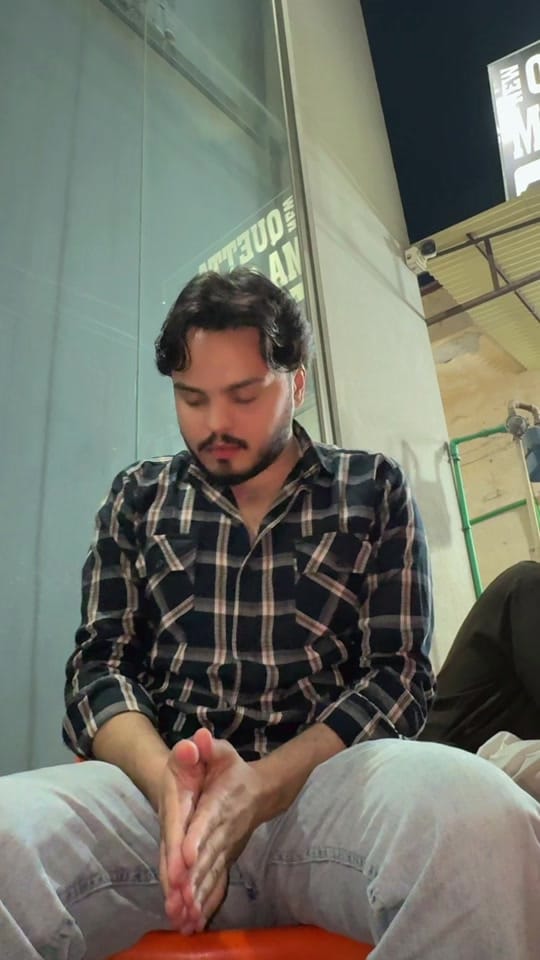 Post 8 by Usaمa  kحan on TikTok (video)