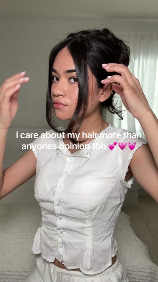 Post 4 by July Ruby on TikTok (video)