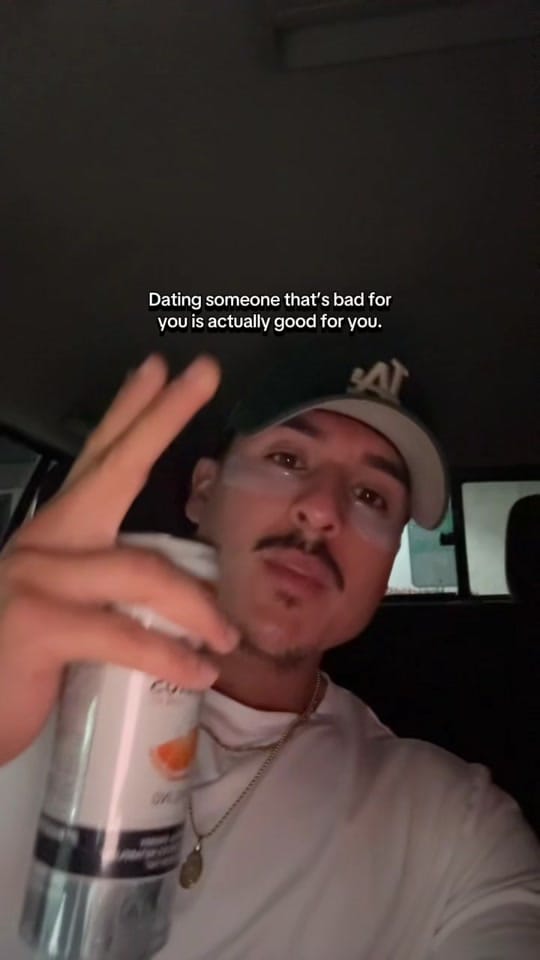 Post 5 by Fernando Fierro on TikTok (video)