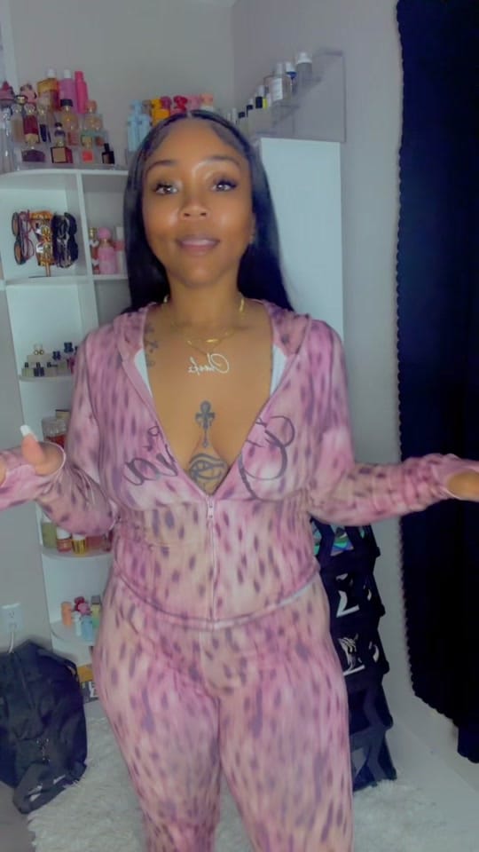 Post 9 by Pretti Cheekz on TikTok (video)